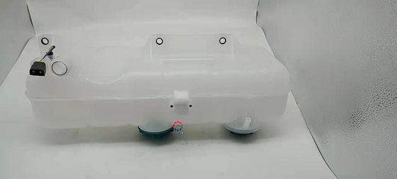 Buen precio El tanque 1674916 de las piezas de maquinaria para el sistema de enfriamiento del camión para VOE1674916 en línea